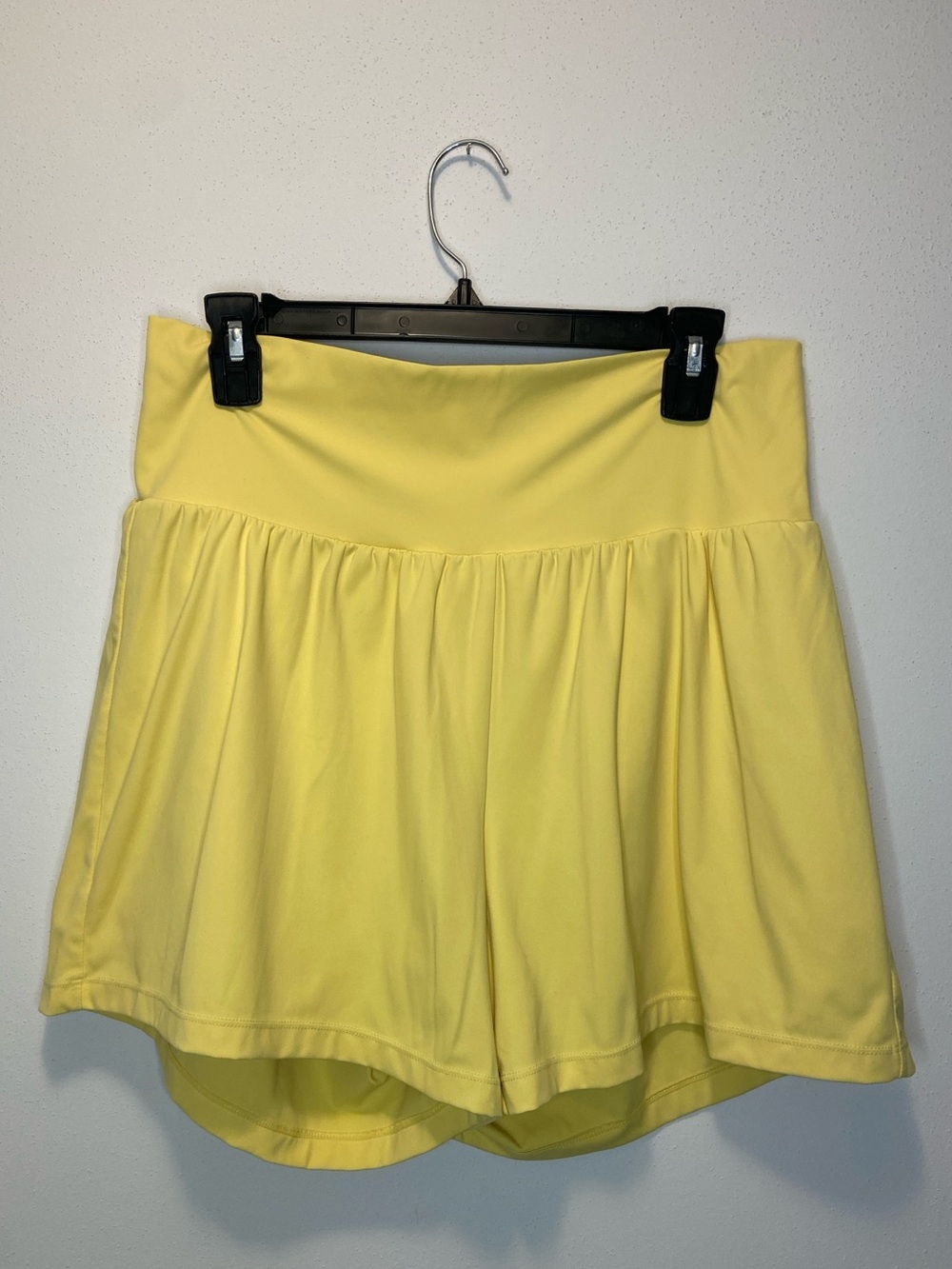 HALARA Yellow Athletic Shorts